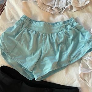 Lululemon Hotty Hot 2.5” LR